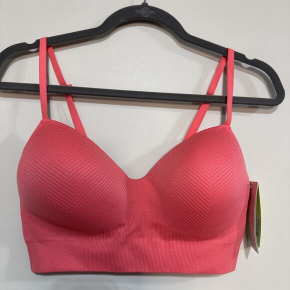 NWT All In Motion Padded Sports Bra Light Red Size M - Picture 1 of 10